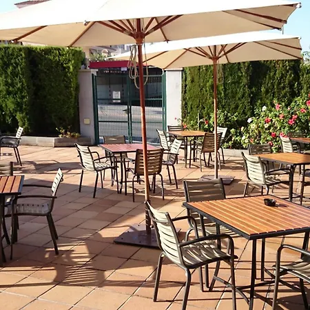 מלון Mediterraneo 4*